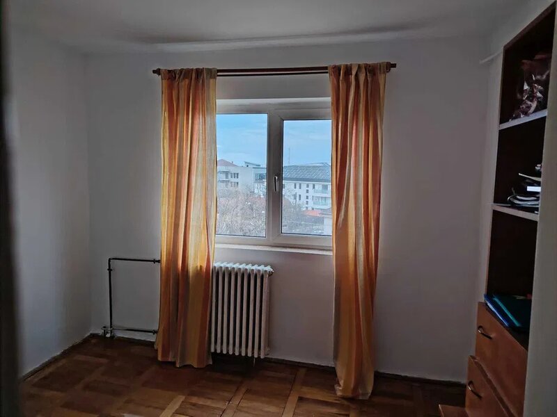 Girocului, Rebreanu, apartament 3 camere, 70 mp utili,
